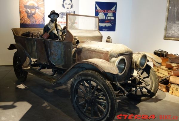 111/A - Museo Automovilistico de Málaga