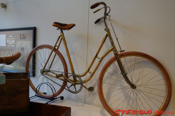 35/A. The Bicycle Museum of America - USA