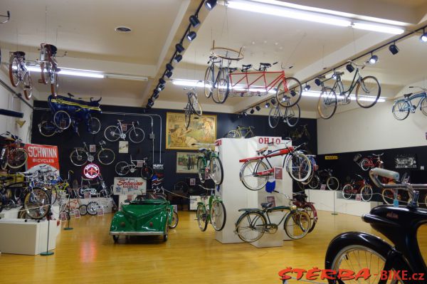 35/A. The Bicycle Museum of America - USA