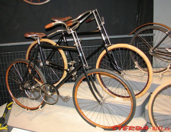 213 - "2 X 200" – Bicycle Exhibition Jerusalem