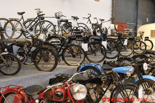 214 - Reims Automobile musée