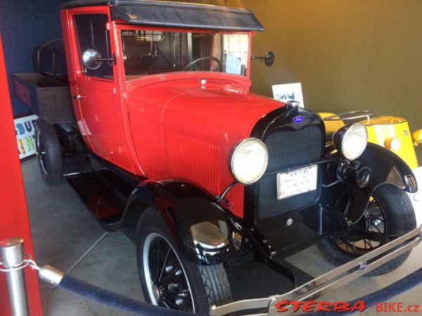 226/B – Pierce-Arrow Museum (cars), USA