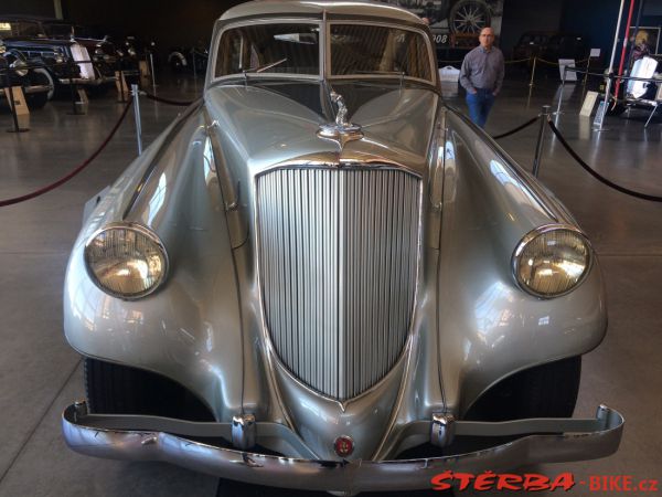 226/B – Pierce-Arrow Museum (cars), USA