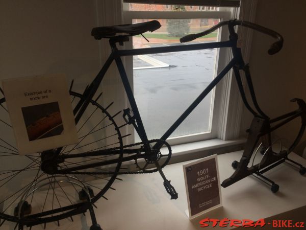 35/D. The Bicycle Museum of America - USA