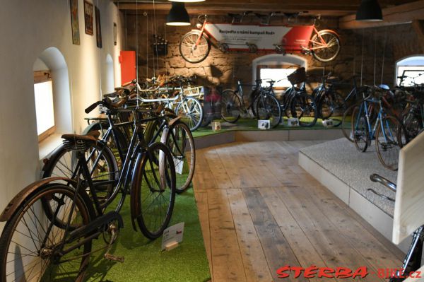 220 - Expozice historie cyklistiky 2019