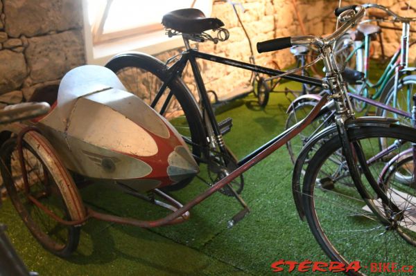 220 - Expozice historie cyklistiky 2019