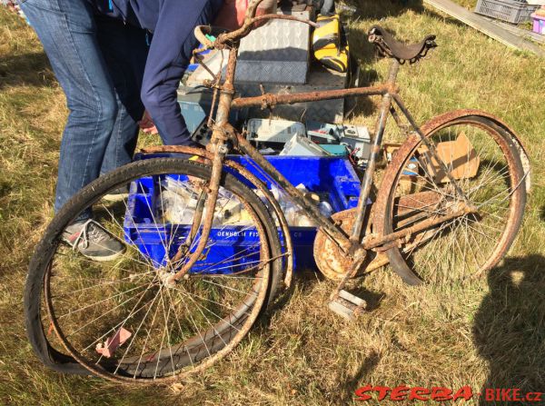 Autojumble Beaulieu 2019 - velo