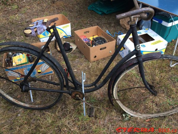 Autojumble Beaulieu 2019 - velo