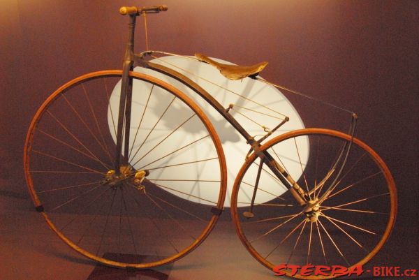 The exhibition "The velocipede - a modern object"